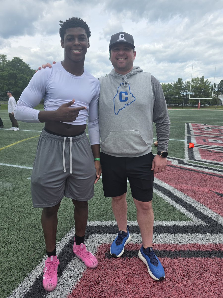 Xen3Fair's tweet photo. Thank you @BallCoachC for taking the time to speak with me at the Marist camp and share about your program. I look forward to staying in touch! #blessed #co2027 #recruiting #collegeprospect #greatness @CoachGreen76 @GlennFootball14 @iLiveFitness https://t.co/3lcqFW6XgR
