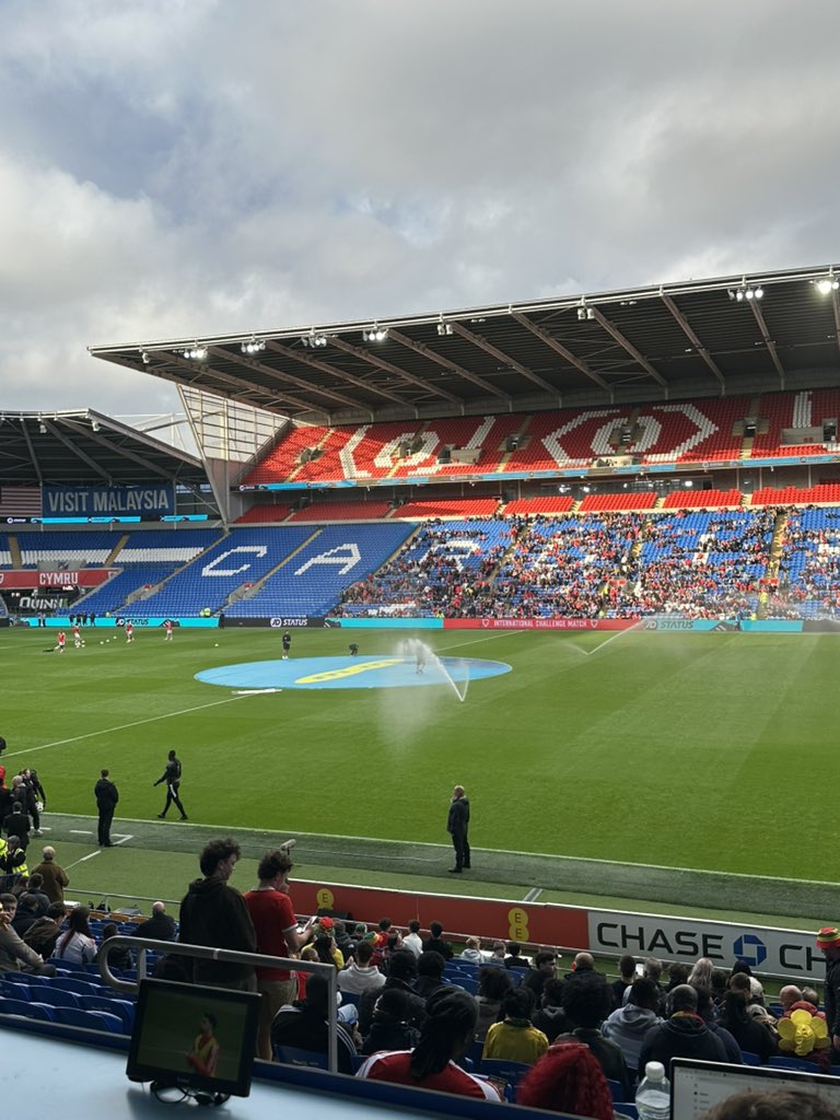 DragonSportsWal's tweet photo. 🏴󠁧󠁢󠁷󠁬󠁳󠁿Wales 🆚 Ghana🇬🇭
⏰19:45 KO
⚡️Live match updates to follow

#WALvGHA https://t.co/kXfsYKOjp2