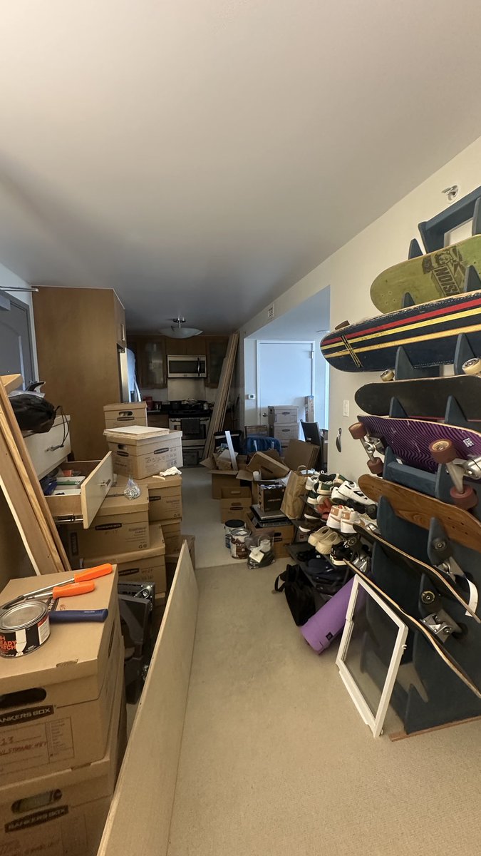 chi_explores's tweet photo. Starting to pack things up to move to a new place (that we haven't found) 😭

So many things packed in banker boxes. 
I am excited to decorate my new apartment once we find a place. 
Honestly would love a but more color and a fun rug!

#ugc #ugccreator #ugccommunity https://t.co/vBOISvNEP1
