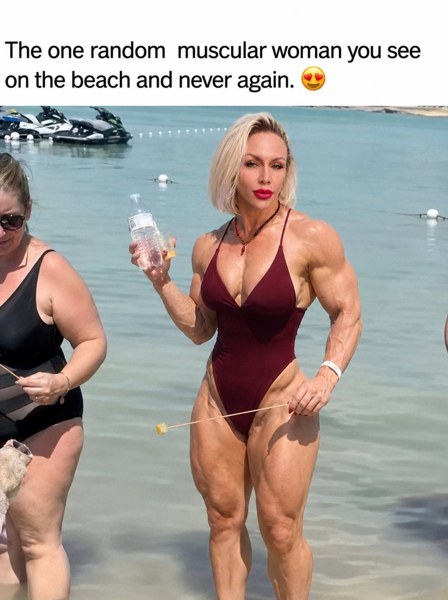 blondegiantess_'s tweet photo. Would you fall in love with me if you’d see me at the beach? 👀 https://t.co/HOjGcKdAMF