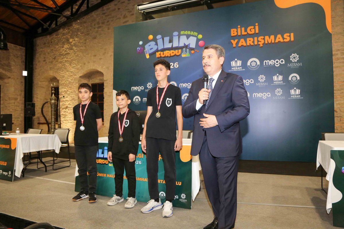meramMEM's tweet photo. Meram Gelişim Akademisi (MEGA) kapsamında Meram Belediyesi ve Meram İlçe Milli Eğitim Müdürlüğü işbirliğinde düzenlenen "Bilim Kurdu Dergisi Bilgi Yarışması" final yarışması Tantavi Kültür ve Sanat  Merkezinde yapıldı.
Final yarışması sonunda Mehmet Beğen Ortaokulu birinci, Vali Necati Çetinkaya Ortaokulu ikinci olurken, Şehit Ömer Halisdemir İmam Hatip Ortaokulu üçüncü sırada yer aldı.
Öğrencilerimizi, emeği geçen yönetici ve öğretmenlerimizi tebrik eder başarılarının devamını dileriz.
@erkanyakisir
@MeramGelisim