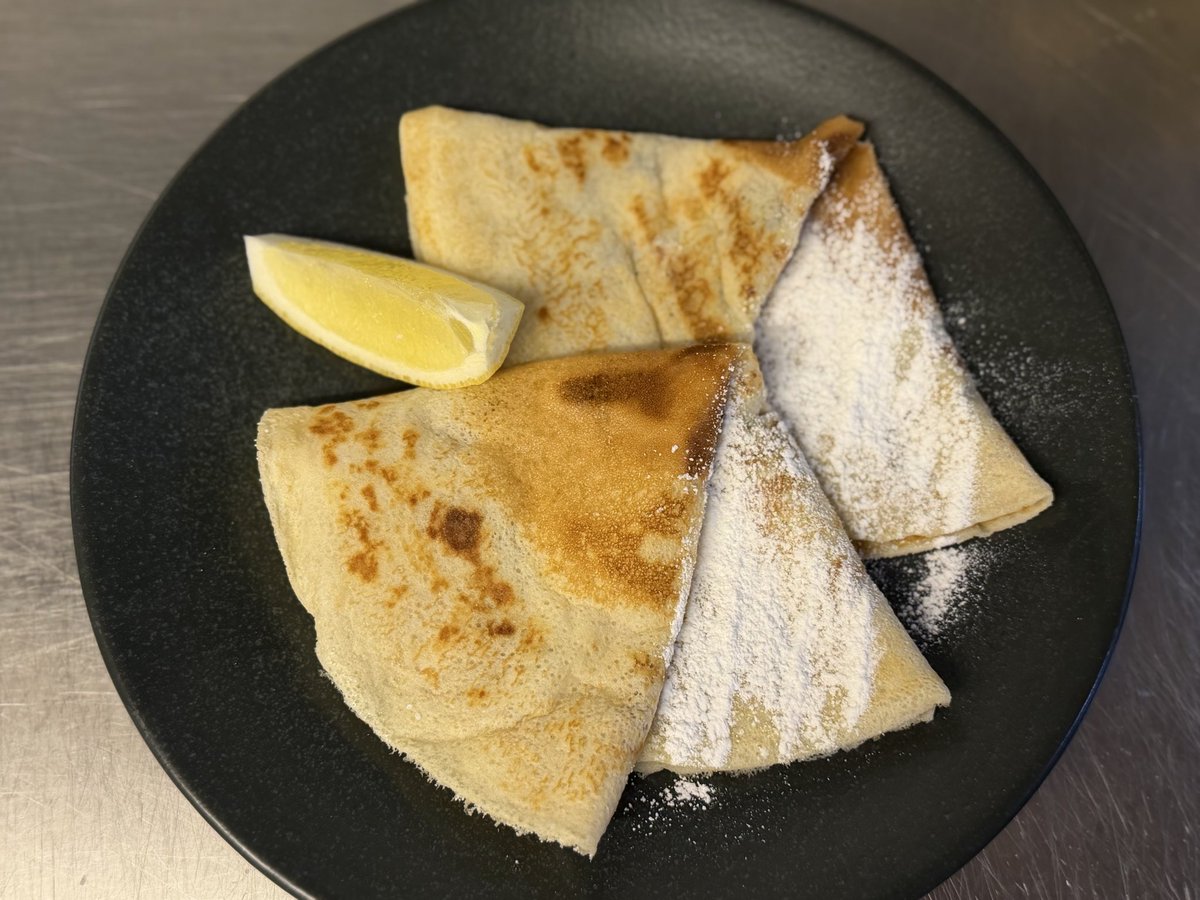 EnchantedPltd's tweet photo. Sweets and savouries.. fresh food and cakes table served ❗️To book your table ☎️  01244244414 | 🅿️ FREE all day shopfront @chestertweetsuk @ShitChester @ChesterBID https://t.co/t5QpkzeZwi