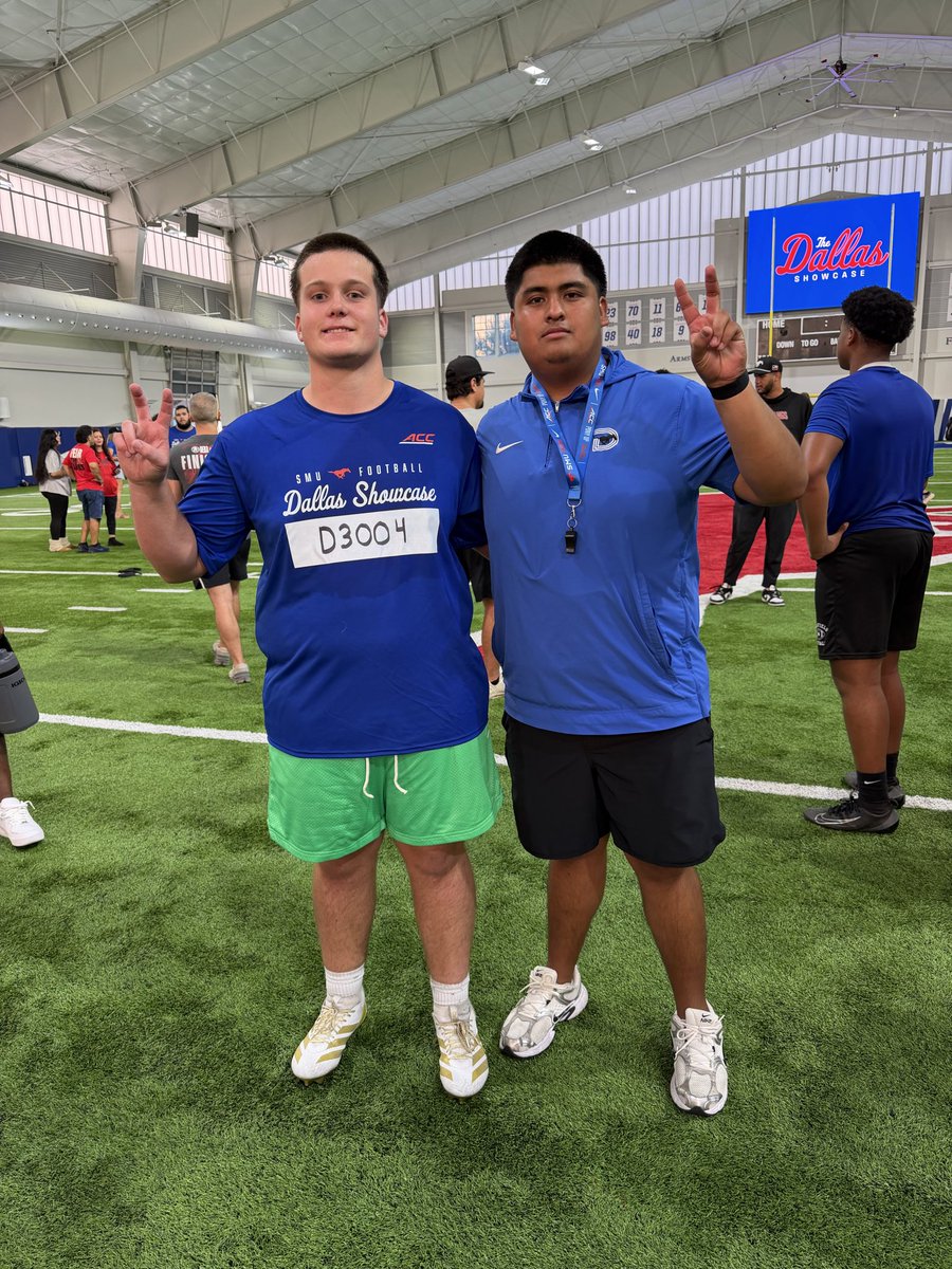 2030WillDavis's tweet photo. Thank you @SMUFB for a great camp last night! I got some good experience competing as one of the few freshman OL at the session. Learned a lot from the older players and coaches, I’m excited to keep working 🐎🏈 #ClassOf2030 #OLine #PonyUp https://t.co/7PVZ29oHHL