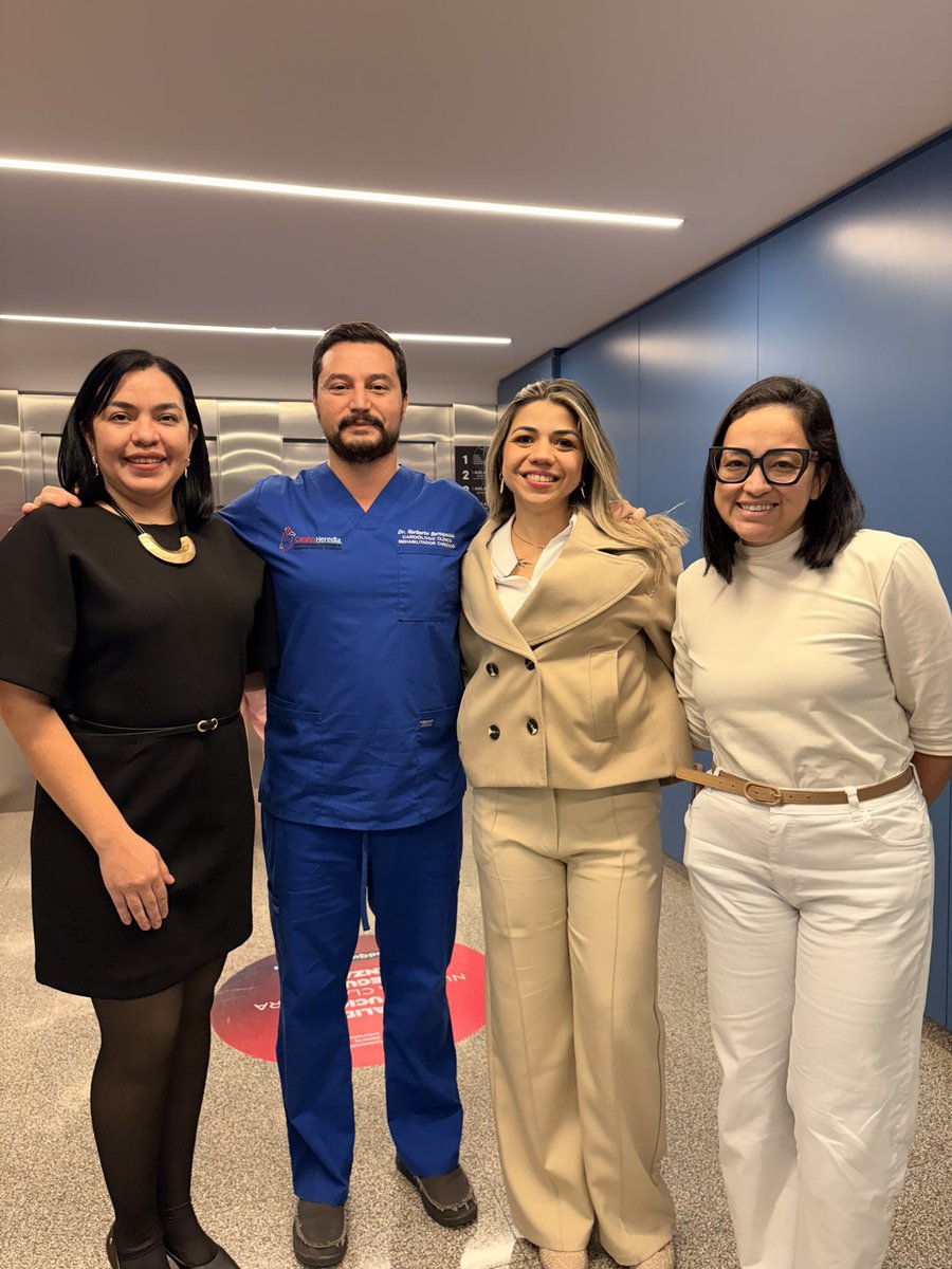 CardioBornan's tweet photo. Hoy celebramos a nuestra 2 camada de Especialistas en Cardiología Clínica.
Felicitaciones @ritap_dasilva &amp; @Cardiostillo 🎊🫶

Nunca olviden sus orígenes: Venezuela 🇻🇪 y Santa Clara Talar
👨🏻‍⚕️🫀🇦🇷 https://t.co/t5mJL6Y3o4