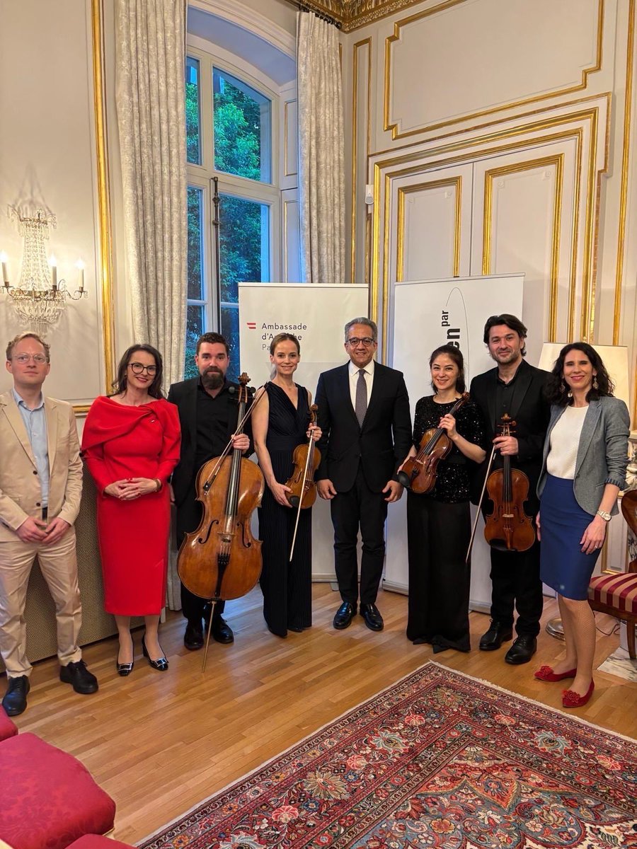 barkaje's tweet photo. Honorée d'avoir accueilli le Directeur Général de l'UNESCO @KhaledElEnany6 et de nombreux ambassadeurs @UNESCO &amp; @OIFrancophonie à l'occasion d'un concert d'exception du Quatuor Minetti @acfparis . La musique viennoise, reflet des liens culturels et humains qui nous rassemblent. https://t.co/xzQ8sy3saO