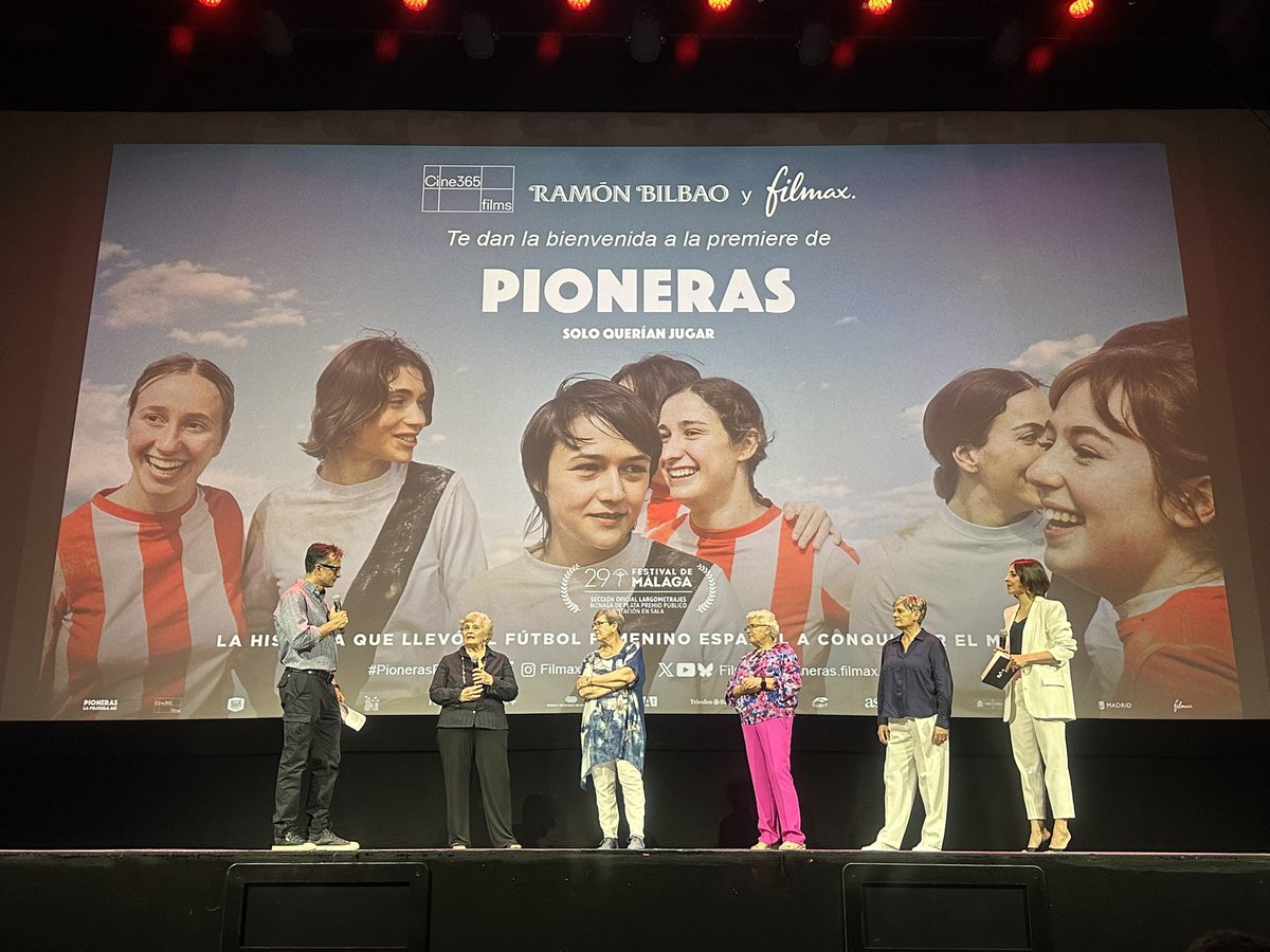 BohoSayo's tweet photo. Referentes reales de aquella época ❤️

Gracias por la invitación invitación a esta gran premier de Pioneras.

#PremierPioneras
@filmax https://t.co/N5xFPWCXEu