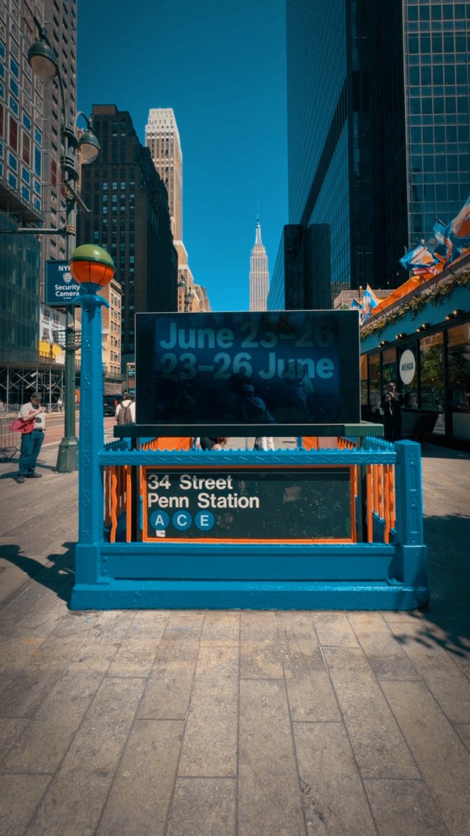 randyjcruz's tweet photo. 📍 34th Street Penn Station 🟠🔵

📸 yours truly 

#knicks https://t.co/yIAMr5rbov