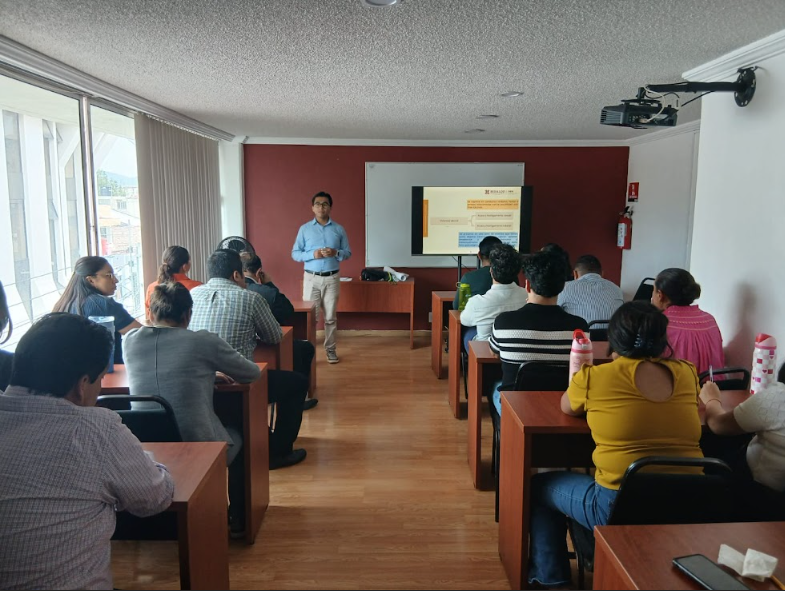 Indemun's tweet photo. En el día naranja del mes de mayo, se capacitó  a personas servidoras públicas del INDEMUN en materia de identificación, prevención y atención de la violencia laboral, fortaleciendo además el conocimiento de conceptos básicos relacionados con este tema.
@gobiernohidalgo https://t.co/XZ8yDXnRsI