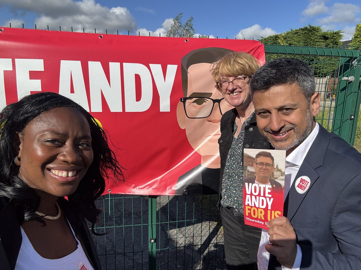 Miatsf's tweet photo. Great to be out on the doorsteps in Makerfield campaigning for @andy4makerfield. Lots of positive conversations. Struck by how much personal support and warmth people have for Andy. 👏🏾👏🏾💪🏾 https://t.co/JL7N7gqY1D