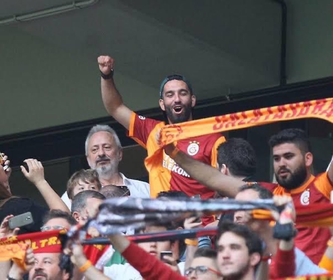 FormaMilor's tweet photo. Sadece Galatasaray. https://t.co/v0oxx2p6H2