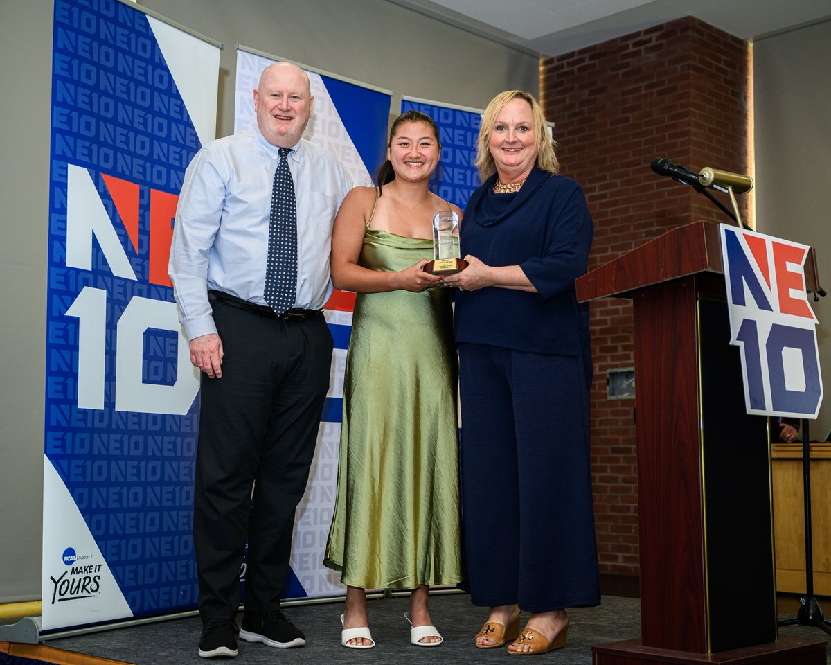 TheNortheast10's tweet photo. 𝐁𝐀𝐍𝐐𝐔𝐄𝐓 𝐖𝐈𝐍𝐍𝐄𝐑𝐒 🏆

On Monday night in Vermont, we recognized outstanding individuals from 2025-26. 

📝: https://t.co/65hU3PNP2b 
📸: https://t.co/GUXChxVZZq 

#NE10EMBRACE | #NCAAD2 https://t.co/TAGVAUvfP5