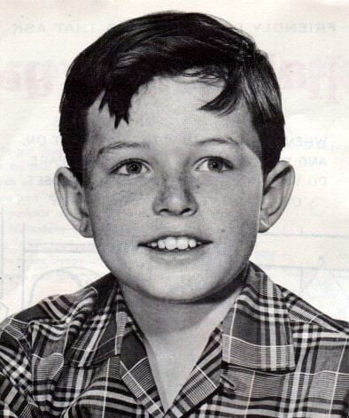 ClassicMovieHub's tweet photo. Happy 78th Birthday Jerry Mathers! Born June 2, 1948.
Over 40 roles including Son of Paleface (uncredited debut), The Seven Little Foys (uncred), The Trouble with Harry - & of course TV's Leave it to Beaver! 
Did You Know? He has a Bachelor of Arts in philosophy from University of CA, Berkeley
#botd