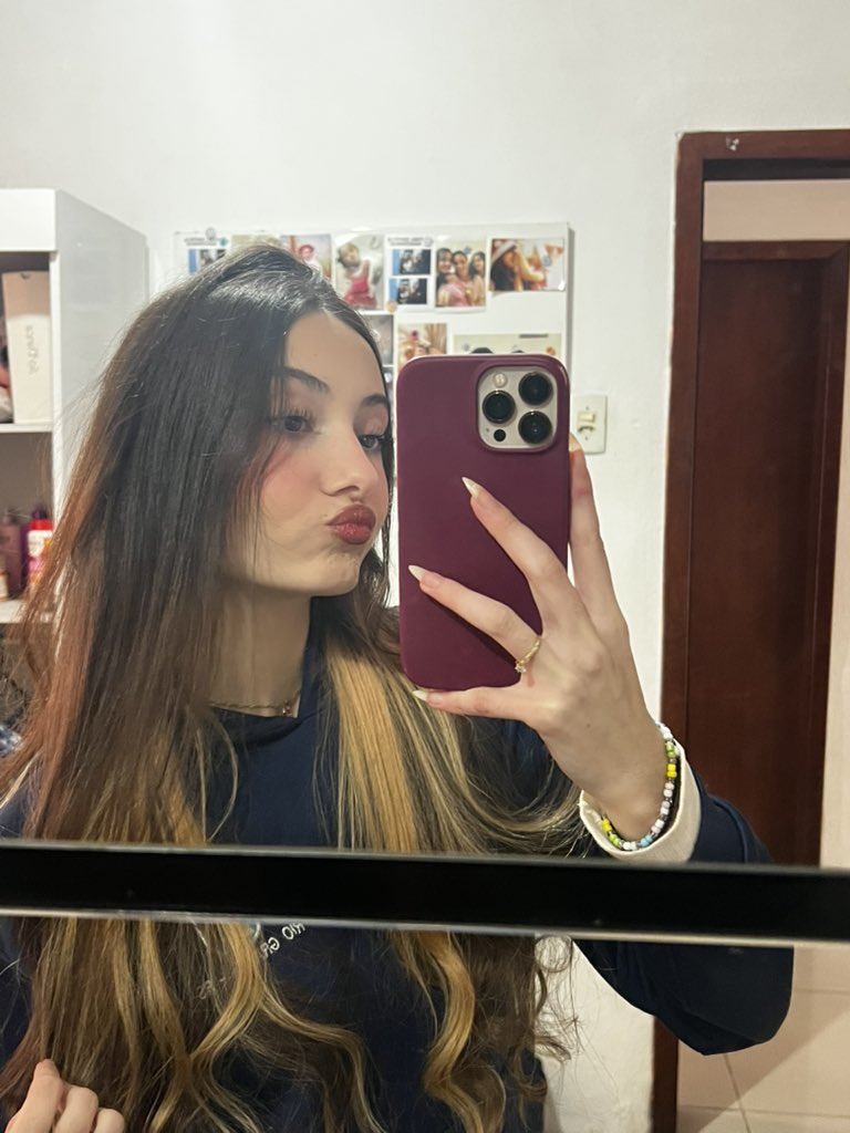 infernqz's tweet photo. um beijo pra vocês https://t.co/puVM5VwoUP