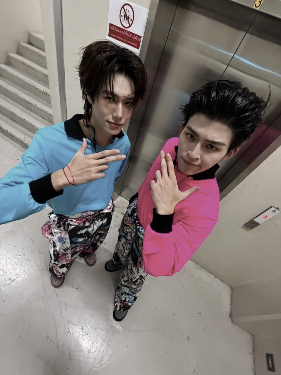 naravsit's tweet photo. Those were truly three amazing days that made me so happy. Singing with you all was such a joy. Thank you for coming and watching our performance. We will meet again in 3 months https://t.co/0Ylziqr8Wn
