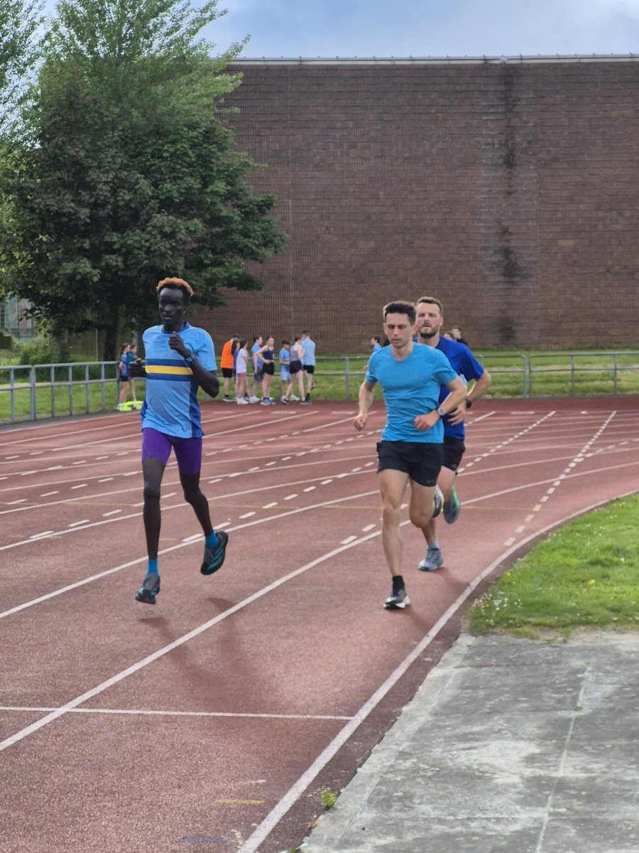 GGHarriers's tweet photo. @GGHarriers Track Nite for @AthTrustScot  Running Week. Find a space 👀
En Avant
@greenocktele  @alikat50  @BonnyStAndrew  @LynneMHarrison  @scotathletics https://t.co/9ZraLYXWkJ