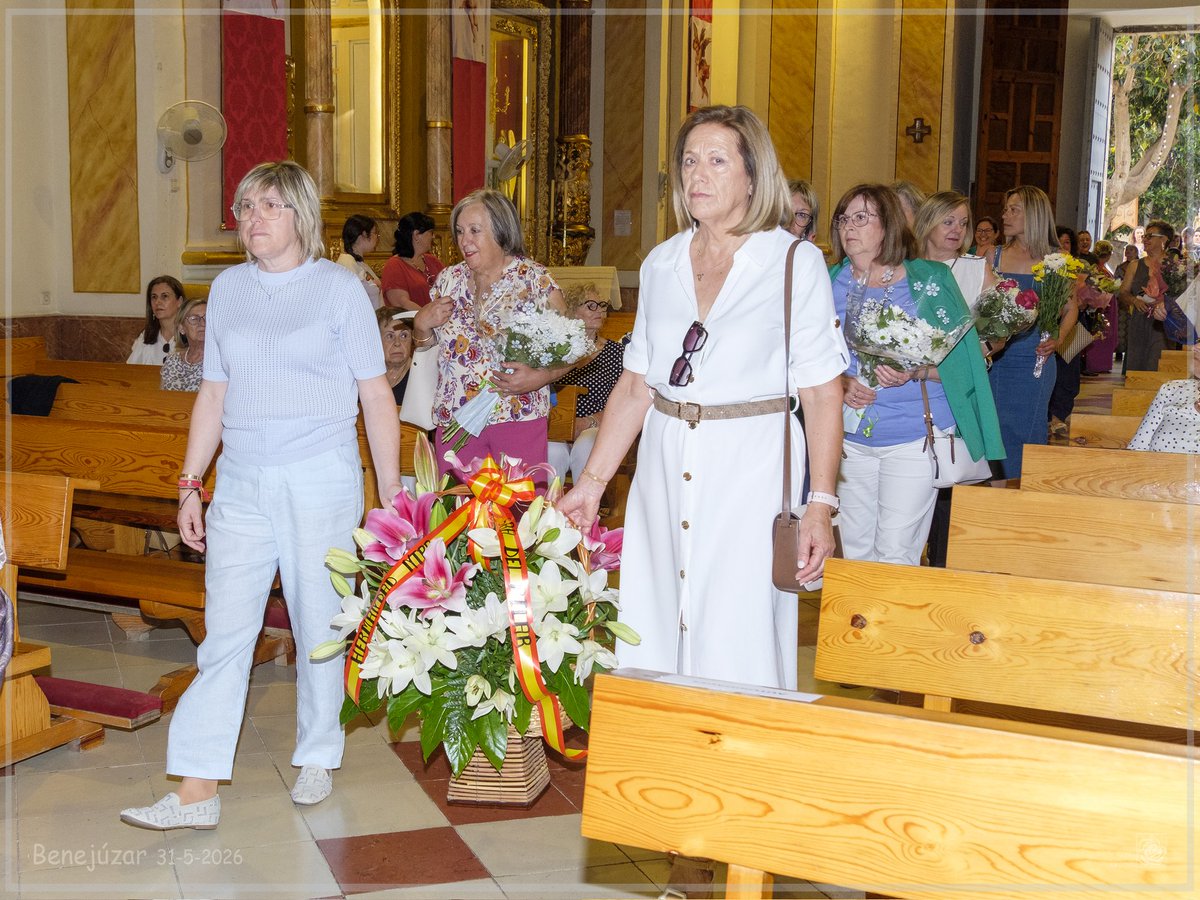 vicentecases's tweet photo. Las comparsas de Moros y Cristianos, junto al pueblo de #Benejúzar, protagonizamos una emotiva ofrenda floral a nuestra querida Virgen del Rosario, Patrona de #Benejúzar.

Un acto cargado de devoción, tradición y sentimiento. https://t.co/z60dyTCXdR