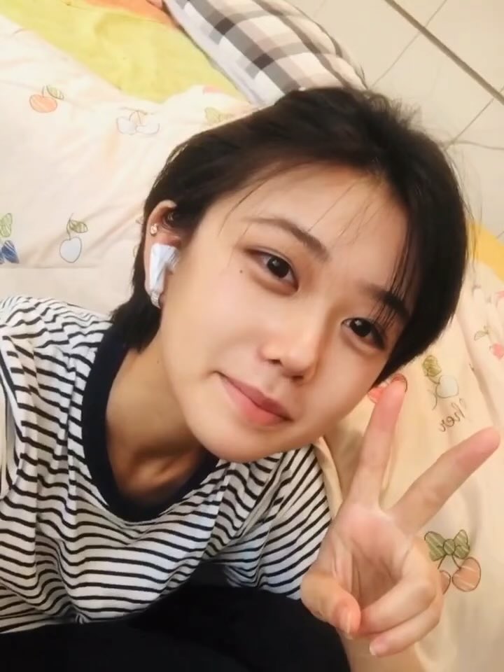 ZSHDGS78's tweet photo. 比较恋痛，谁有刺激点的玩法吗，小众一点的，只要不留痕都可以接受，多数人都知道的就别说了，想体验些没玩过的 https://t.co/rKqLEgv7Kb