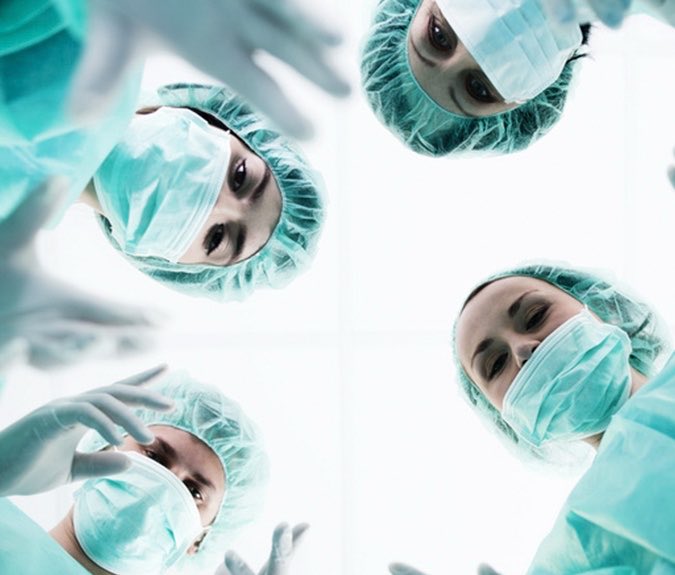 FullContext_'s tweet photo. A man woke up in the middle of surgery and felt everything. He couldn’t move a muscle or tell anyone he was awake. https://t.co/JAWVoIVZpC