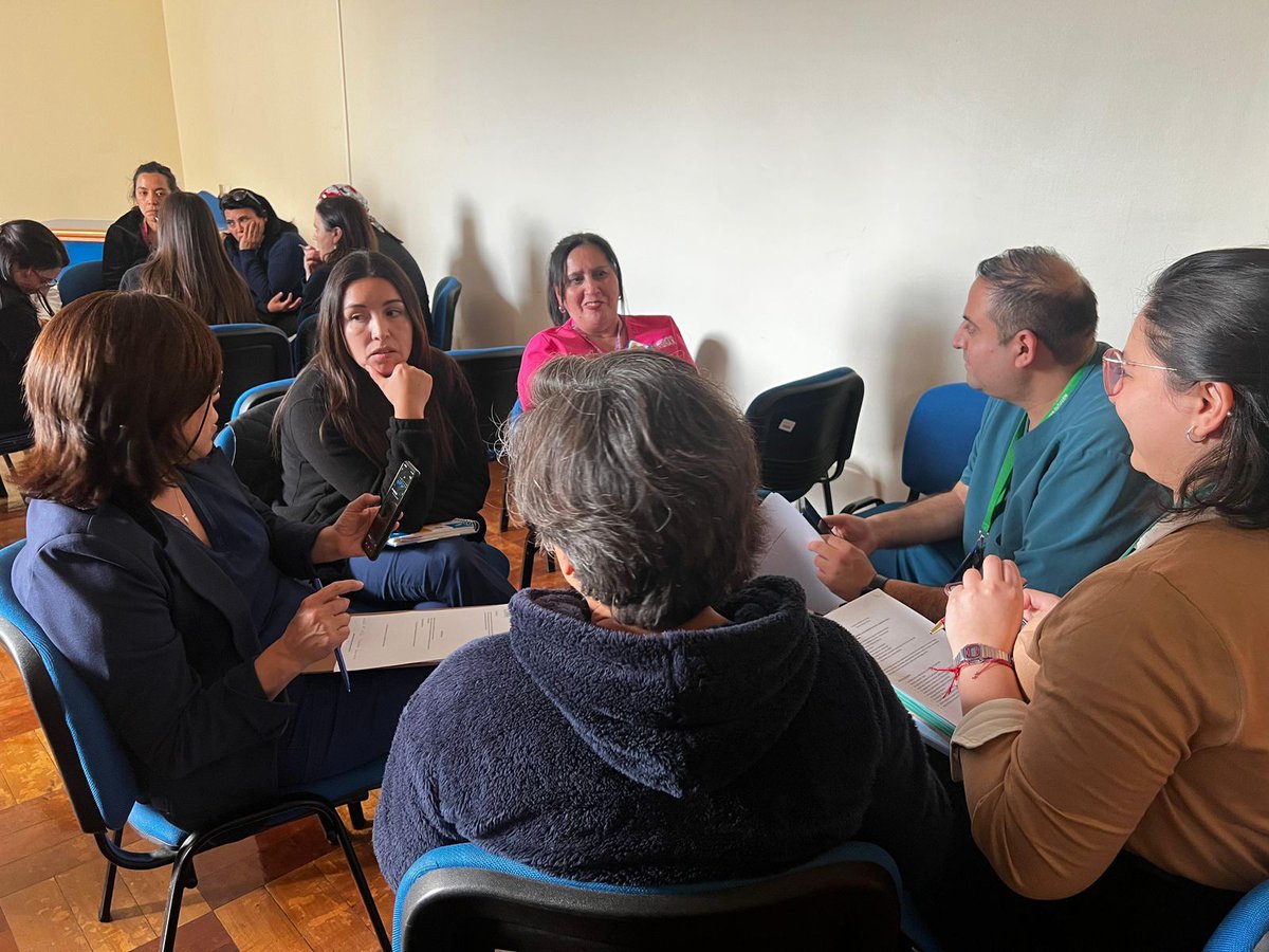 Toraxchile's tweet photo. ¡Un paso clave! Con orgullo iniciamos el proceso participativo para el nuevo Código de Ética del INT, con énfasis en el respeto, la probidad y buen trato.

Lideraron el hito la directora Dra. Begoña Yarza, Karla Mejía de @saludoriente y Desarrollo Organizacional. ¡Juntos sumamos! https://t.co/0tyA4ePPhS