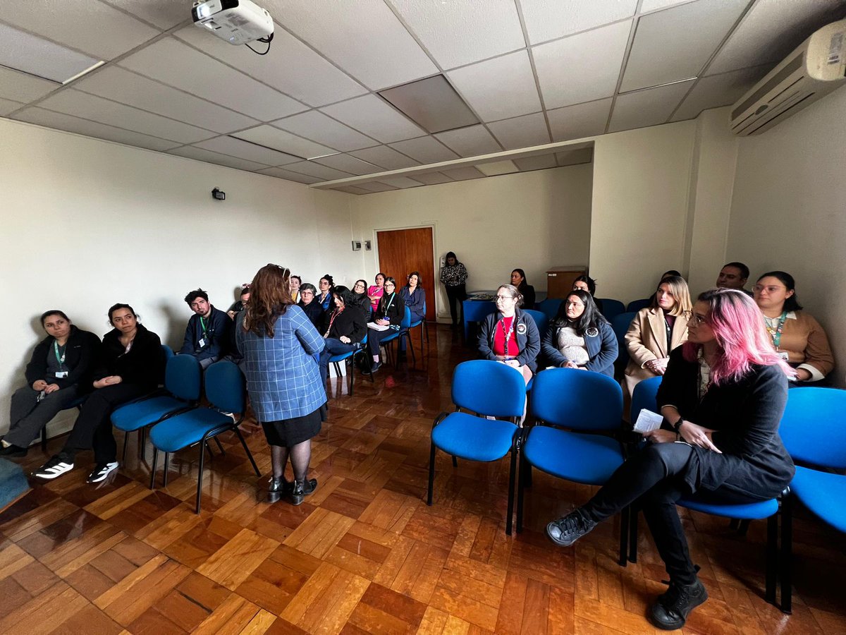 Toraxchile's tweet photo. ¡Un paso clave! Con orgullo iniciamos el proceso participativo para el nuevo Código de Ética del INT, con énfasis en el respeto, la probidad y buen trato.

Lideraron el hito la directora Dra. Begoña Yarza, Karla Mejía de @saludoriente y Desarrollo Organizacional. ¡Juntos sumamos! https://t.co/0tyA4ePPhS