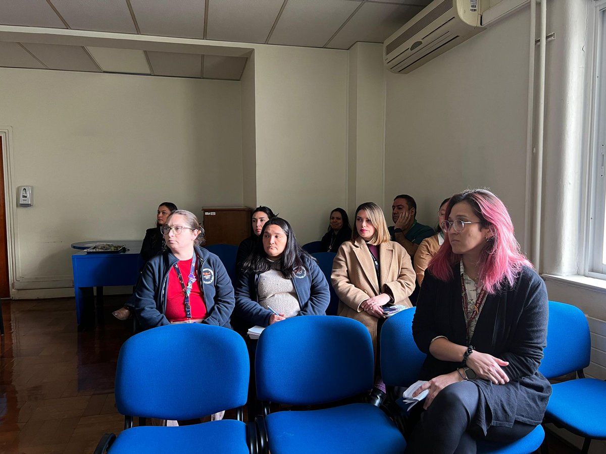 Toraxchile's tweet photo. ¡Un paso clave! Con orgullo iniciamos el proceso participativo para el nuevo Código de Ética del INT, con énfasis en el respeto, la probidad y buen trato.

Lideraron el hito la directora Dra. Begoña Yarza, Karla Mejía de @saludoriente y Desarrollo Organizacional. ¡Juntos sumamos! https://t.co/0tyA4ePPhS