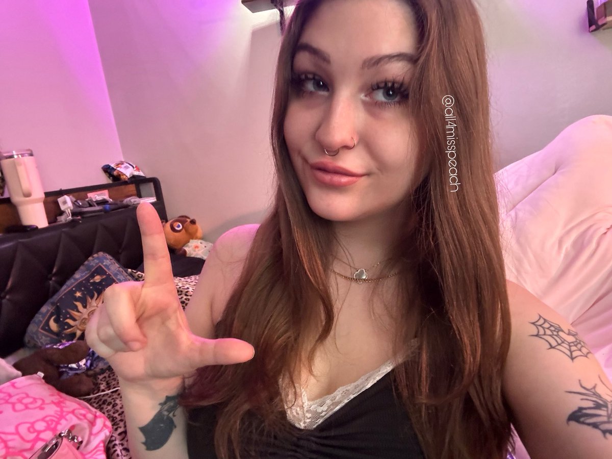 all4misspeach's tweet photo. Summertime 🥹🌸 https://t.co/2BmDggPWEB