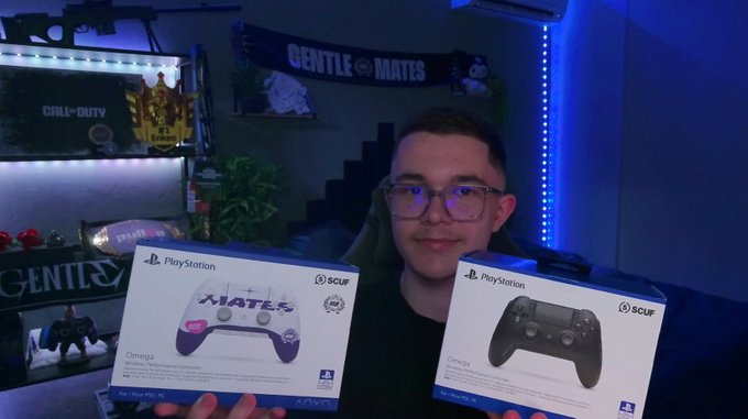 Enkeo_'s tweet photo. La nouvelle SCUF OMEGA est disponible ! Merci à @ScufGaming pour les cadeaux 🎁

- Palettes personnalisables 
- Sticks TMR 
- Profils enregistrables

Profite de -5% sur SCUF à partir de ce lien https://t.co/1jlCjzi0h7 et avec le code : Enkeo https://t.co/BxZ4ijFwea