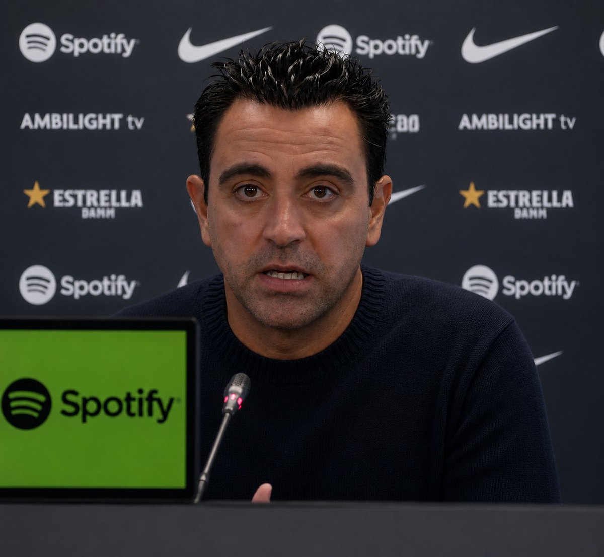 TheThreadZone's tweet photo. 🚨Xavi Hernández responde al Atlético de Madrid tras su comentario sarcástico en redes sociales contra el Barcelona 

🗣️: "El Atlético de Madrid puede quejarse todo lo que quiera, pero la realidad es simple: el Barcelona es un destino soñado para los futbolistas. Cuando un club de la talla e historia del Barcelona muestra interés en un jugador, llama la atención porque todos los jugadores del mundo saben lo que representa el Barcelona."

Entiendo la frustración del Atlético. Los clubes más grandes siempre atraen a las grandes estrellas. No es arrogancia, es la realidad. El Barcelona tiene una historia que muy pocos clubes pueden igualar.

Ya sea que un jugador milita en el Arsenal, el Atlético de Madrid, el Manchester United o cualquier otro club, la conversación cambia cuando el Barcelona lo llama. Los jugadores crecen viendo jugar al Barcelona, admirando al club y soñando con vestir esa camiseta.

No se puede culpar al Barcelona por ser atractivo. El club no necesita forzar a nadie. El escudo, la historia, la afición y las expectativas hablan por sí solas.

Si Julian Álvarez es feliz en el Atlético, perfecto. Pero sorprenderse de que el Barcelona esté interesado en jugadores de primer nivel es como sorprenderse de que salga el sol por la mañana. Las grandes estrellas siempre estarán vinculadas al club más grande"