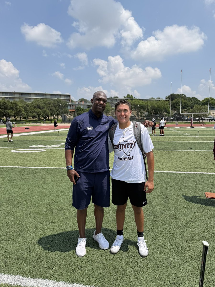 GarzaCade10's tweet photo. Great work at @TUFootballTX Elite Prospect Junior Showcase today!  Appreciate the opportunity to compete and meet all the Coaches!

@FootballMelissa @yalefootball @CULionsFB @DartmouthFTBL @BrownU_Football @SSmith_II @Bucknell_FB @joe_collins17 @JerhemeUrban83 @CoachTScoggin @coach_cmartin @MattNally1 @OldSchoolQB