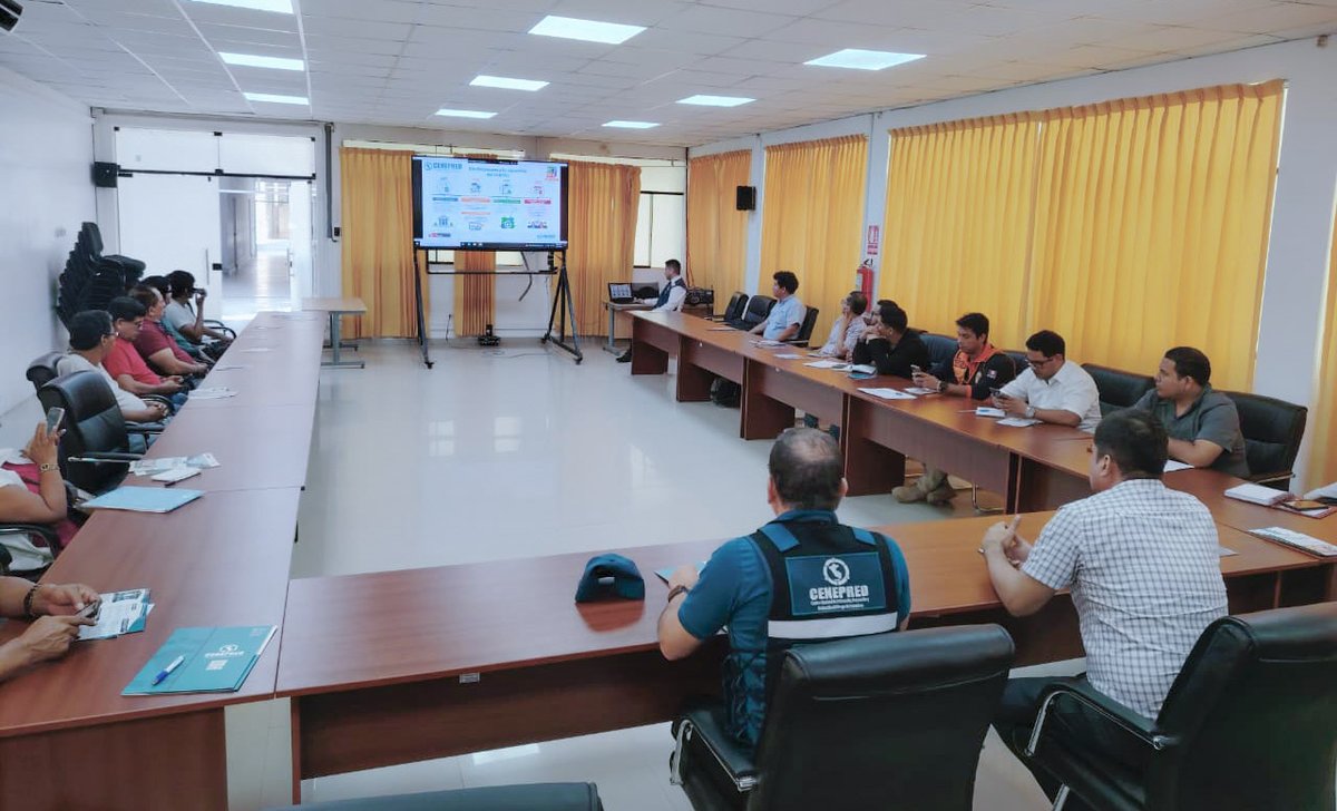 CENEPRED's tweet photo. #NotaDePrensa | El sector Defensa, a través del #Cenepred, brindó orientación técnica al personal de GRD del departamento de #Tumbes sobre la postulación al #Fondes en materia de reducción del riesgo y reconstrucción.

👉 https://t.co/n3C8zVA5cZ https://t.co/vcuZ02lbqs