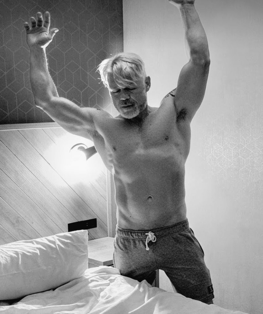 TalonTh10244731's tweet photo. Lick my pits for pride #pitlover https://t.co/jbxyDLjbfG