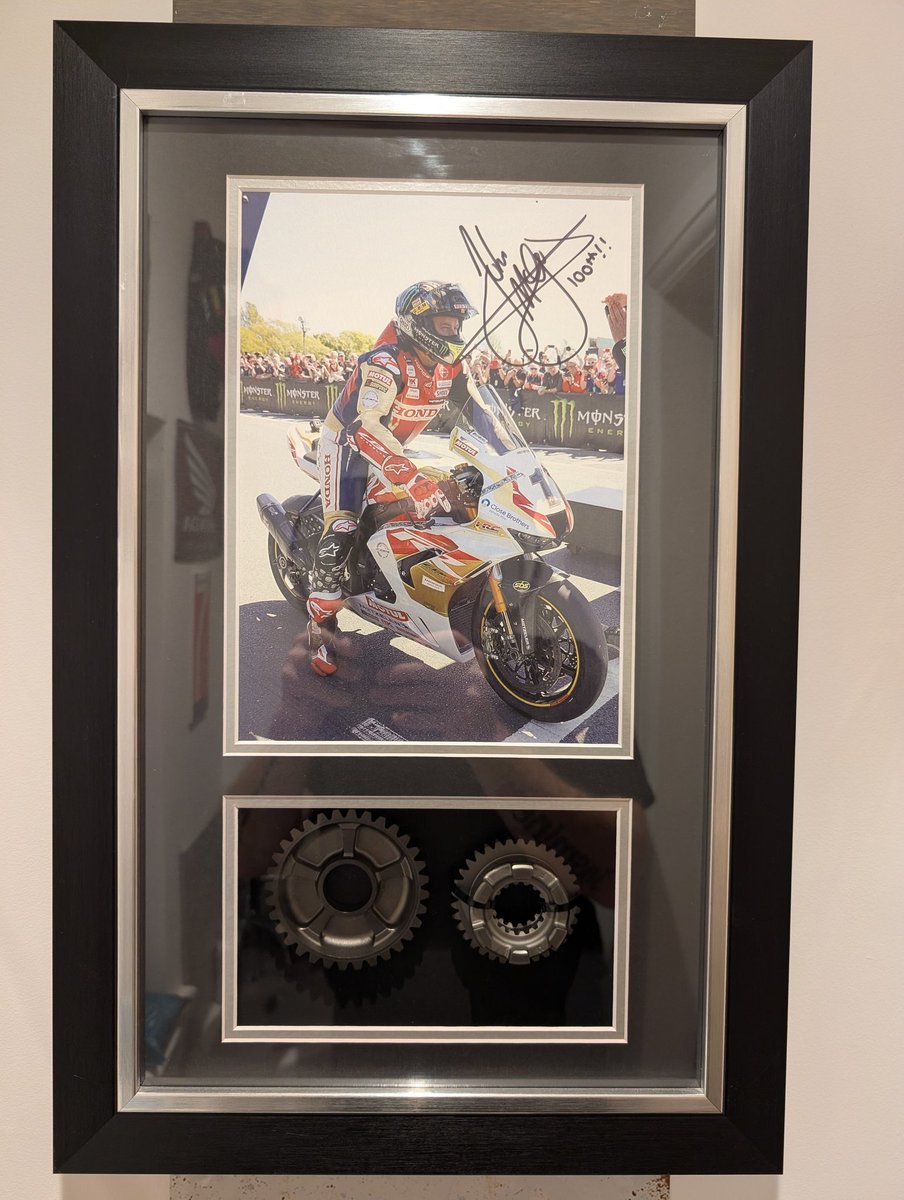 richardfell41's tweet photo. @jm130tt will you be doing 30th Anniversary frames similar to the 100th start I have? https://t.co/5TmDtXEW5R