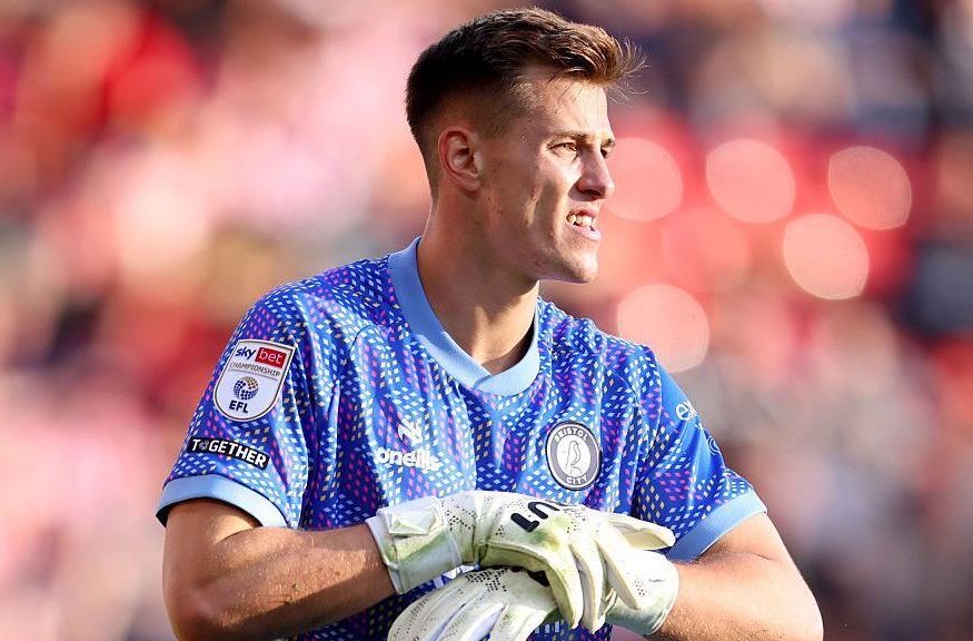 mufcMPB's tweet photo. 🚨🚨🗣️ @AndyMitten on Radek Vítek:

“I would expect him to be SOLD. I might be wrong there, but I speak to lots of different people.” #MUFC [@UWSmag] https://t.co/py6mfGPel1
