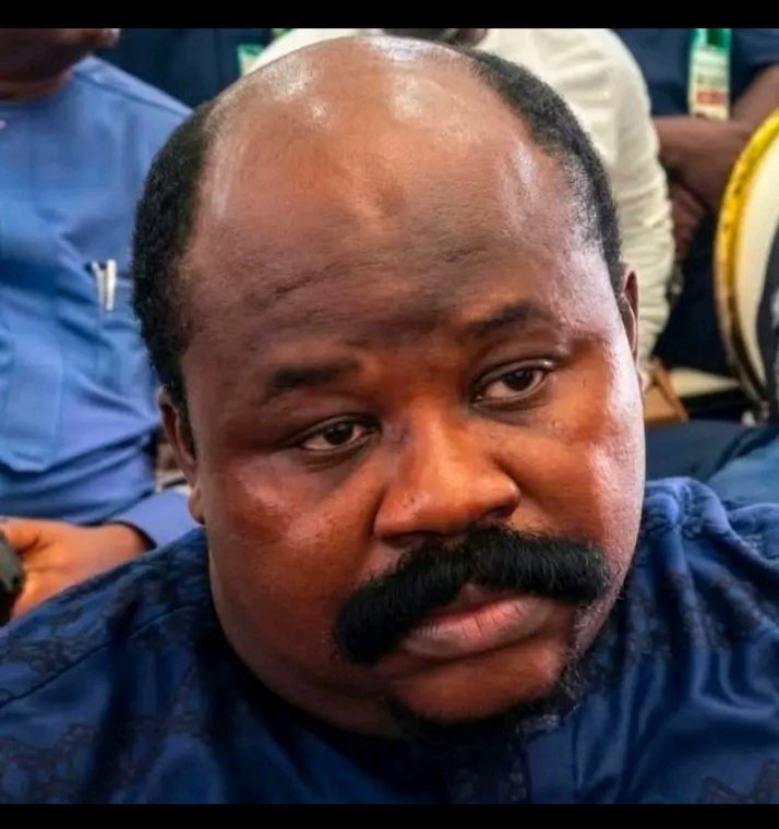 Smartworld05's tweet photo. Atara'm azụ ,mana agaghị'm ịsị di azụ 
Azụ'm ntara enwerọ ịsị 😂
Igbo too sweet 😊 https://t.co/JT59QSLO3z