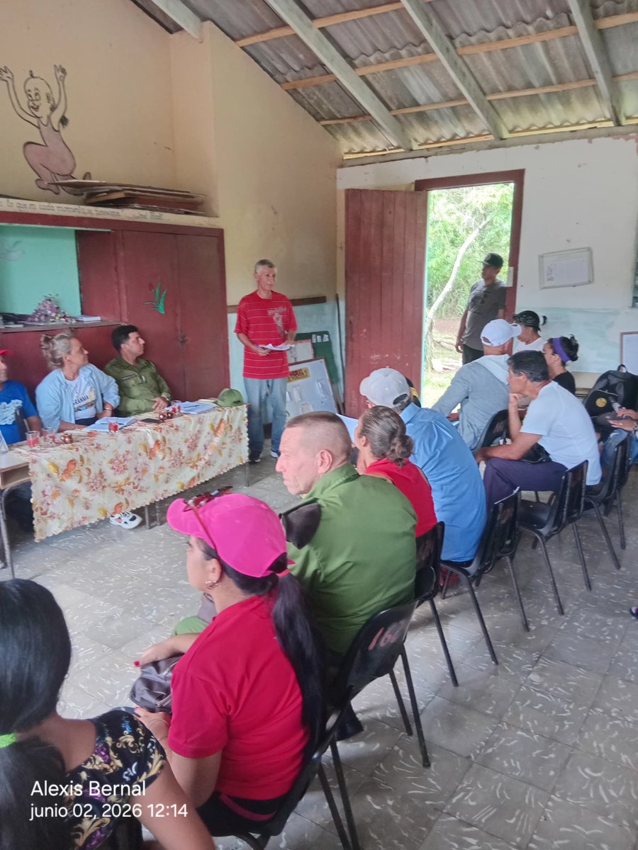 ErnestoRE_CU's tweet photo. 💥 ¡¡¡Ya inició!!!

📌 El Ejercicio Integral a personas que extinguen sanción en libertad comenzó en #Guisa, en la demarcación del Consejo Popular Corralillo, la apertura dirigida por la secretaria del CM del PCC y el presidente de la AMPP.

#GuisaAdelante
#ProvinciaGranma https://t.co/S1hXQZ26hg