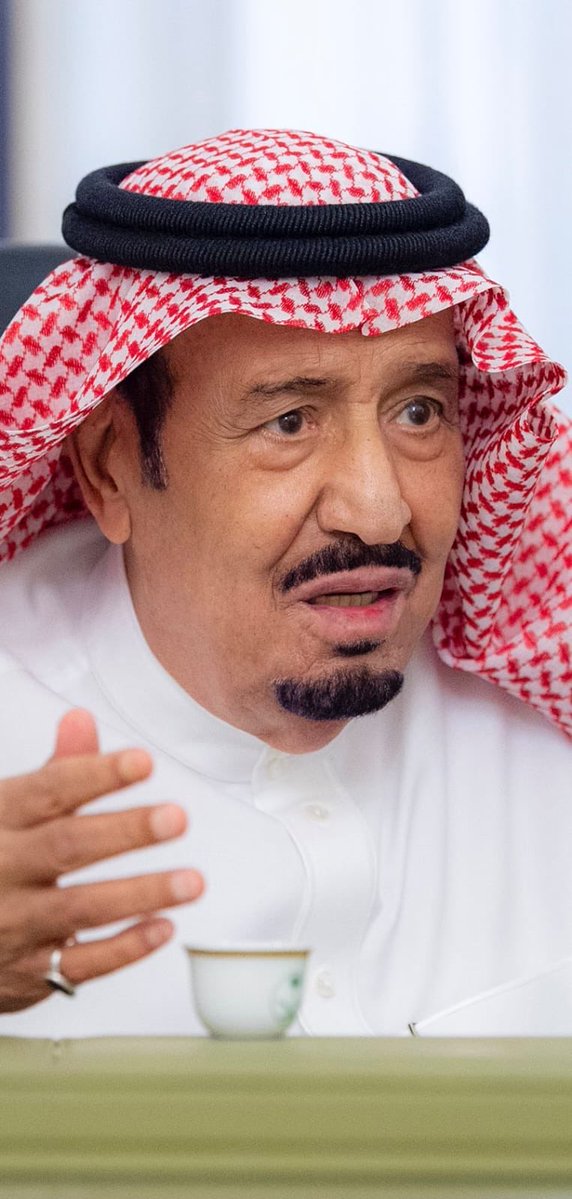 خادم الحرمين يثني على جهود القطاعات في خدمة الحجاج