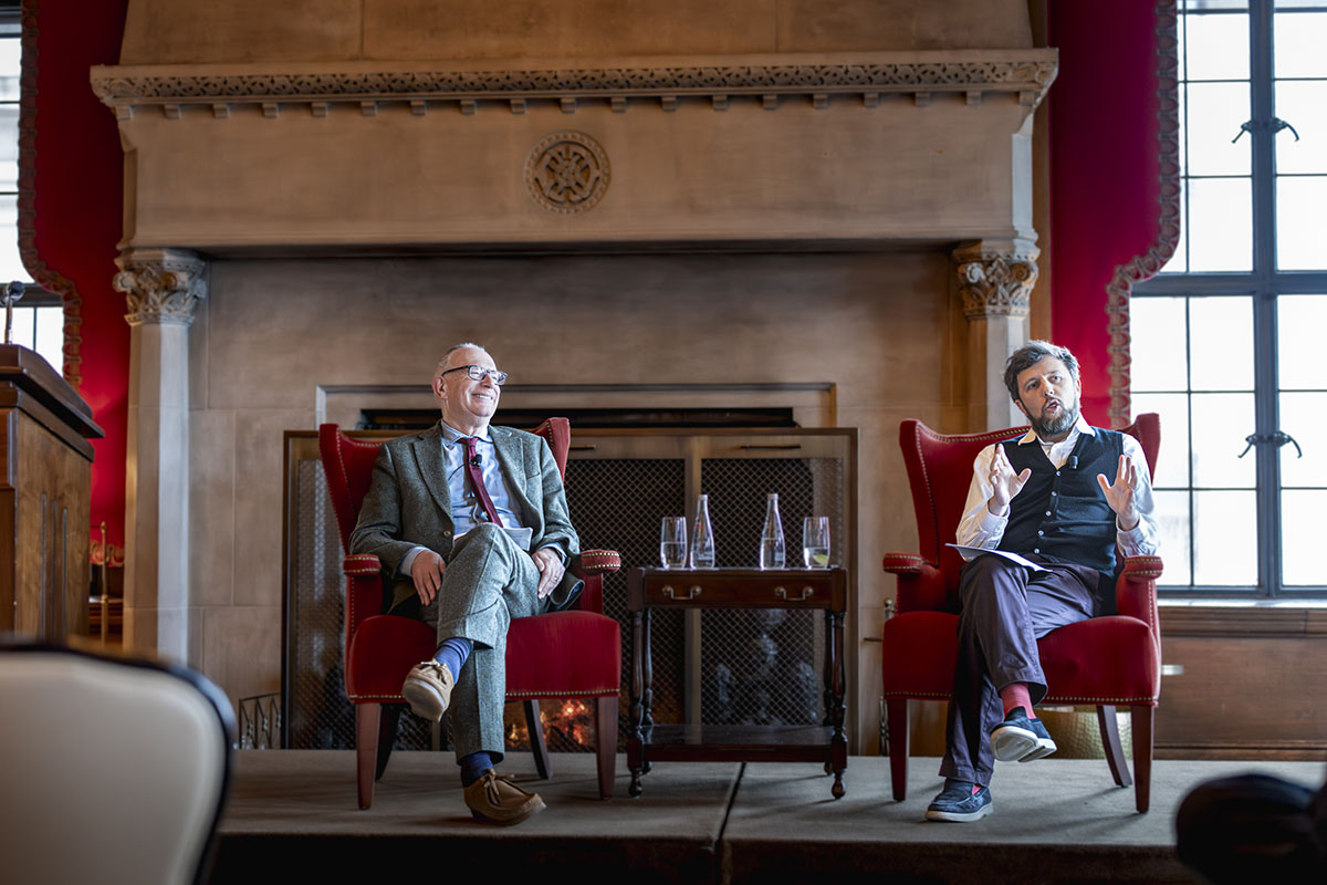 NDIrishStudies's tweet photo. ICYMI: “For and Against a United Ireland,” a book commissioned by the @ArinsProject, received the @EwartBiggsPrize earlier this spring.

The book’s authors @fotoole and @SJAMcBride also spoke to packed crowds on a five-city U.S. tour.

👉 Read more here: https://t.co/eXBLzbwqqA https://t.co/4VI6sVOfmj