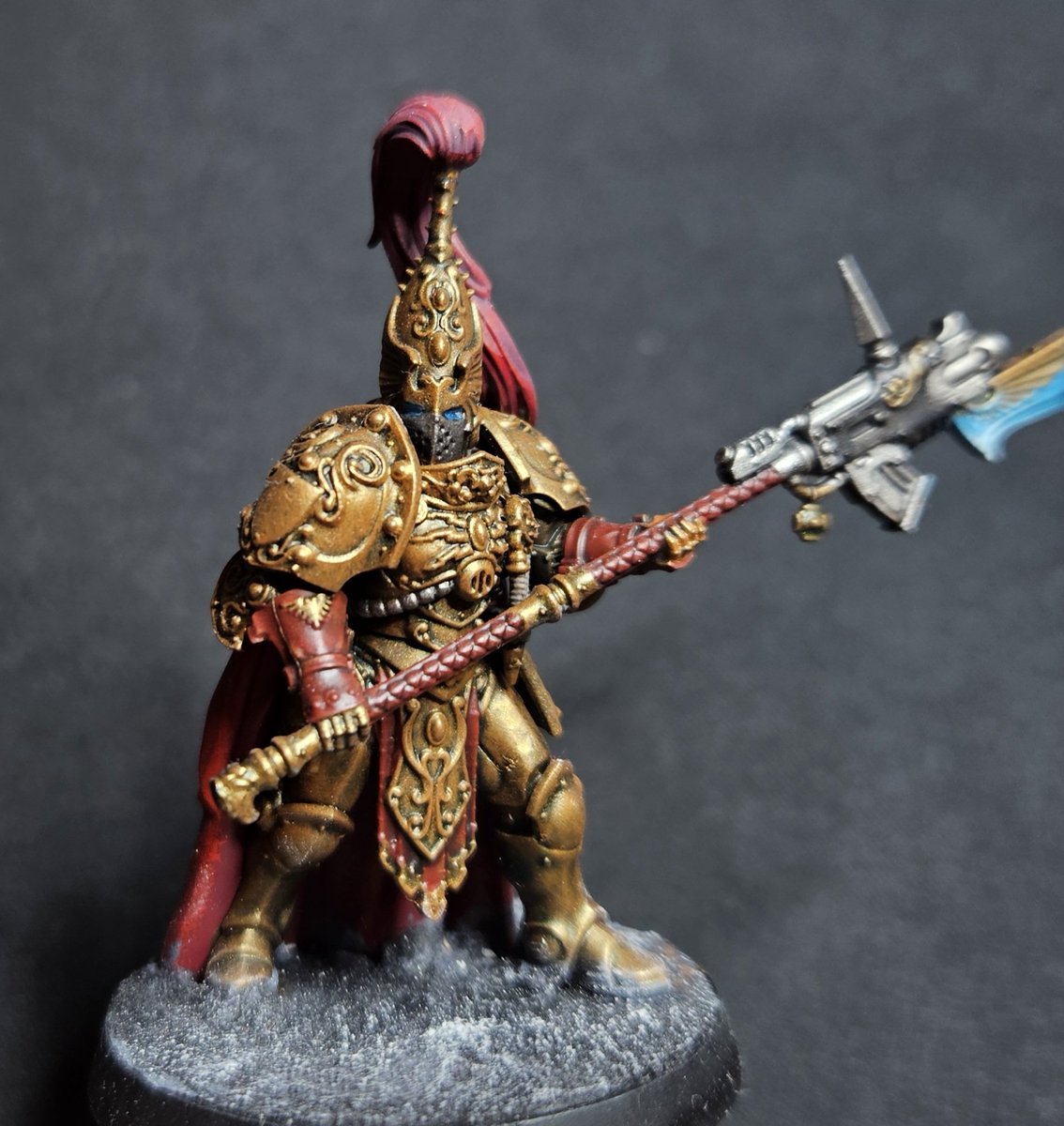 Coco64095875's tweet photo. Another custodes ! https://t.co/tFEiL8OAXP