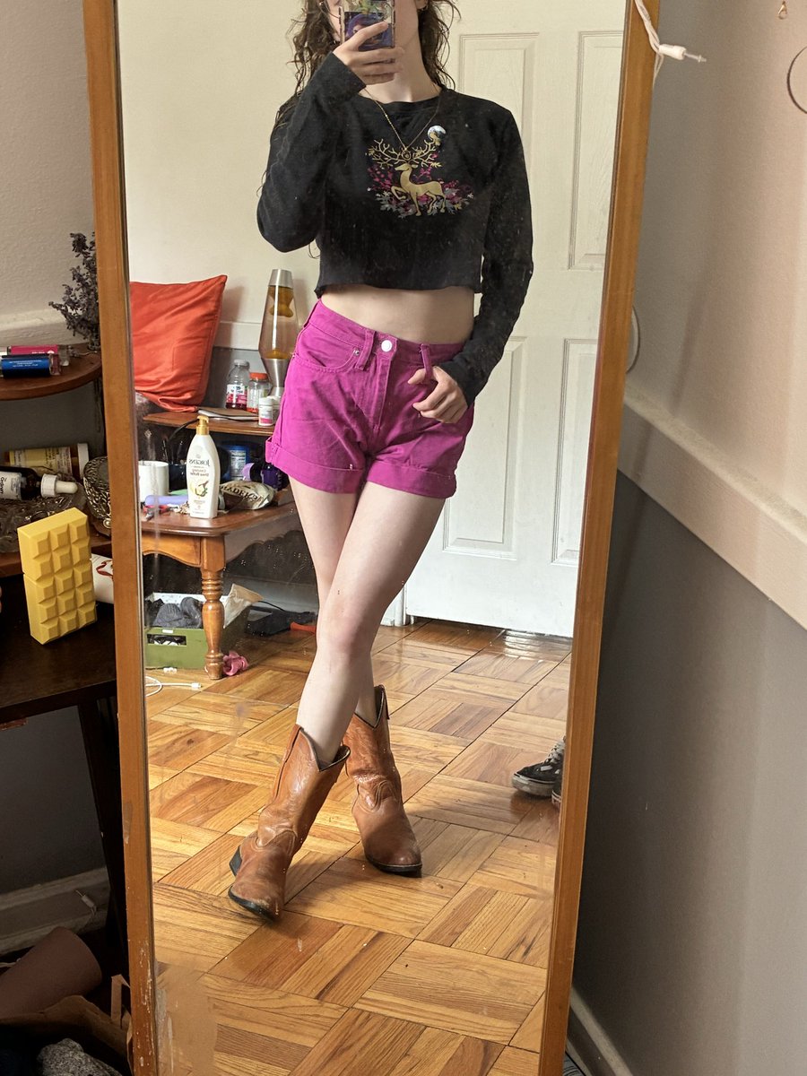 TripleStan's tweet photo. Boot or toot on the fit?  😩 https://t.co/tIjBAeBJS9
