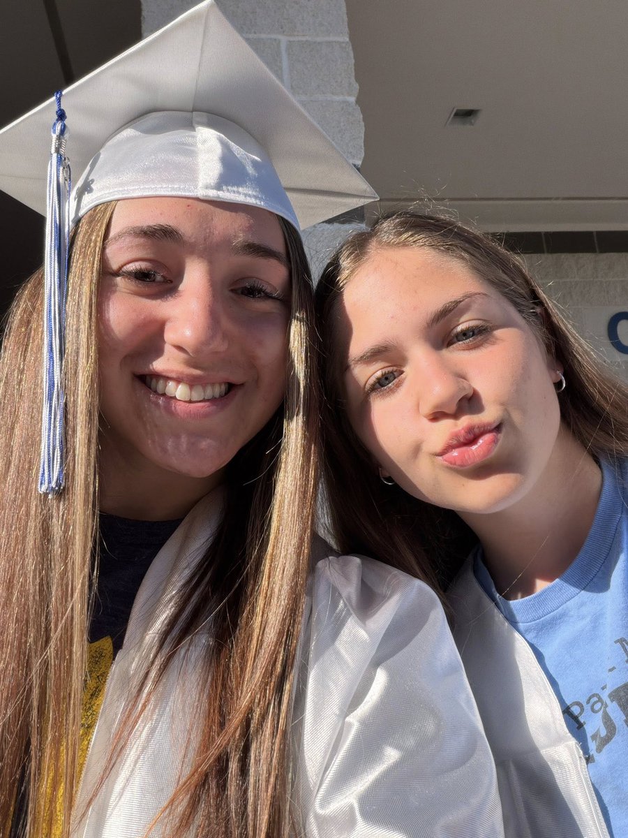 klmcbennett's tweet photo. More graduation traditions! Final walk through South Park Elementary Center for @hayleybennett30 and the other graduates today! https://t.co/MoFOcO5T81