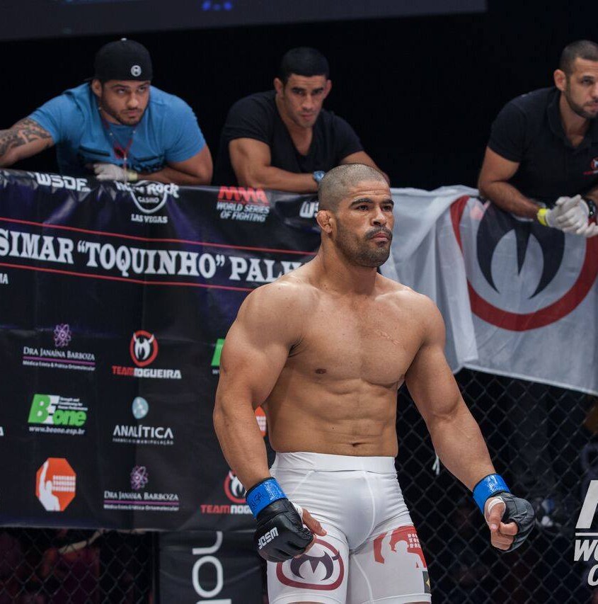 BroCenter1's tweet photo. @MicahUdeh98 @pradofrnando209 Rousimar Palhares
Alain Ngalani
Vitor Belfort
Tod Dufe https://t.co/rL6EgVxONc