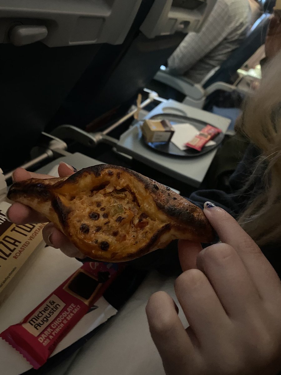 DOGISMZ's tweet photo. Can I get the thick thigh pussy pizza? https://t.co/5ctOgVW5JS