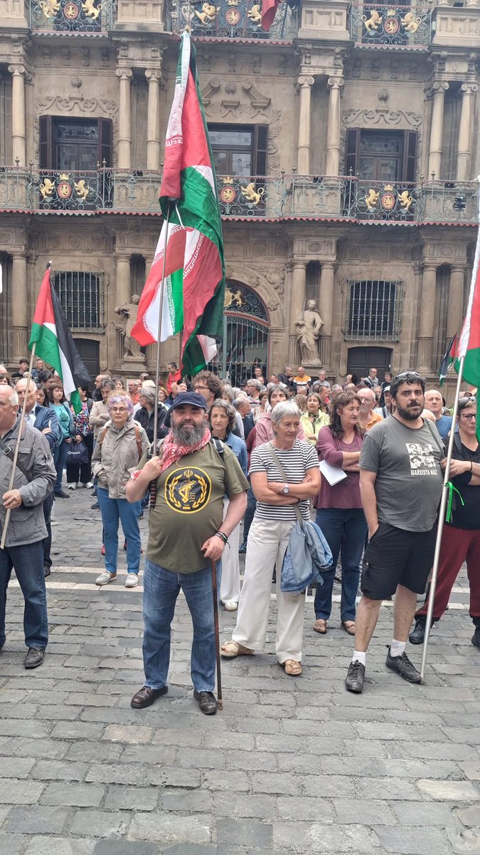 uharteko1956295's tweet photo. ¡Como cada martes, #Iruñea en #Pamplona por #Palestina y contra el Sionismo!
📣 CONCENTRACIÓN
📅 #2deJunio
#BDZ Boicot + Desinversiones + Sanciones
https://t.co/2FJHEZwjdE
Fotografía y video:
Joseba Onsalo https://t.co/UMEtLgXbAt