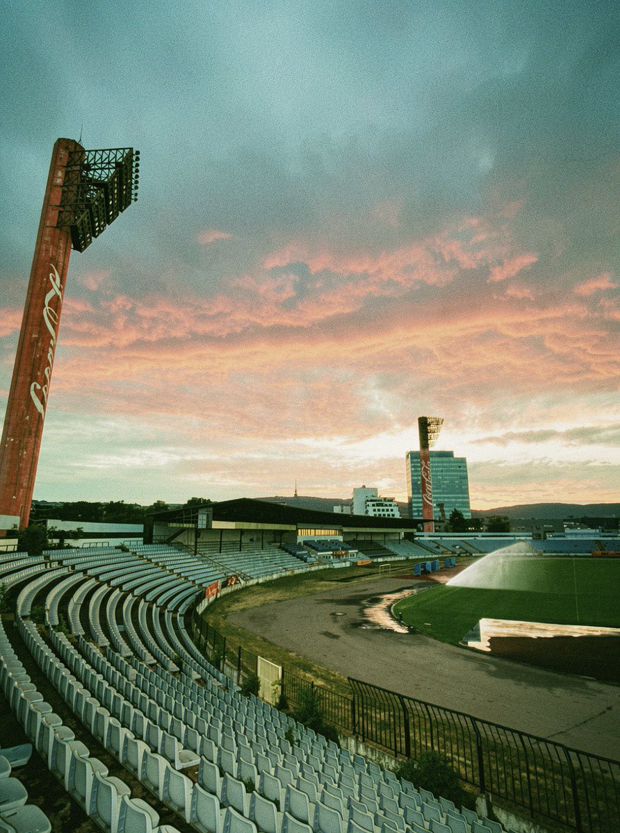 PersevereOG's tweet photo. Yesterday, I snuck into Stadion Pasienky. Once home to Slovan Bratislava and the Slovakian national team, it’s now the home of Inter Bratislava 🇸🇰

A proper old-school European football ground with monumental floodlights 🔦 https://t.co/C2NWhyx4WW