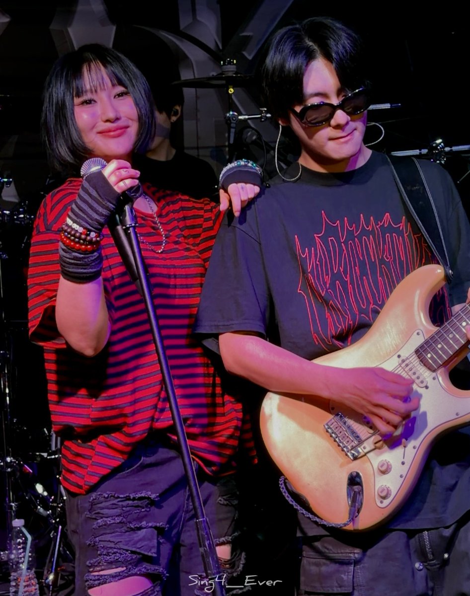 Sing4_Ever's tweet photo. Siyeon and Wonseok in Dallas.

#ChRocktikal #CRTK #크록티칼 
#CRTK_WorldTour #CRTK_The_Beginning https://t.co/gVohLbOKQi