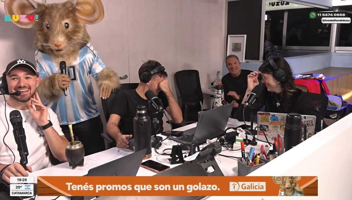 Marcos Con Raton marcos: raton te puedo pedir un favor, yo tengo galicia... ellos: # ...