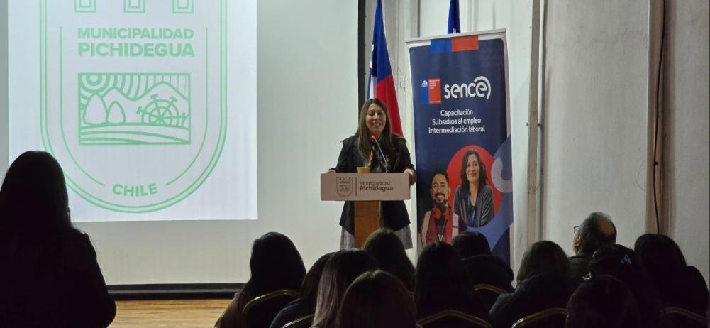PortalViRegion's tweet photo. ENCUENTRO EMPRESARIAL EN PICHIDEGUA PREPARÓ A EMPLEADORES DE LA RED CACHAPOAL III PARA LA LEY 40 HORAS Y LEY REP: * Con el apoyo de SENCE O’Higgins y las OMIL del territorio, el sector… https://t.co/RB5zly0Ywb #EncuentroEmpresarial #Pichidegua #Ley40Horas #LeyREP #SENCE https://t.co/qbIDfSnd9n