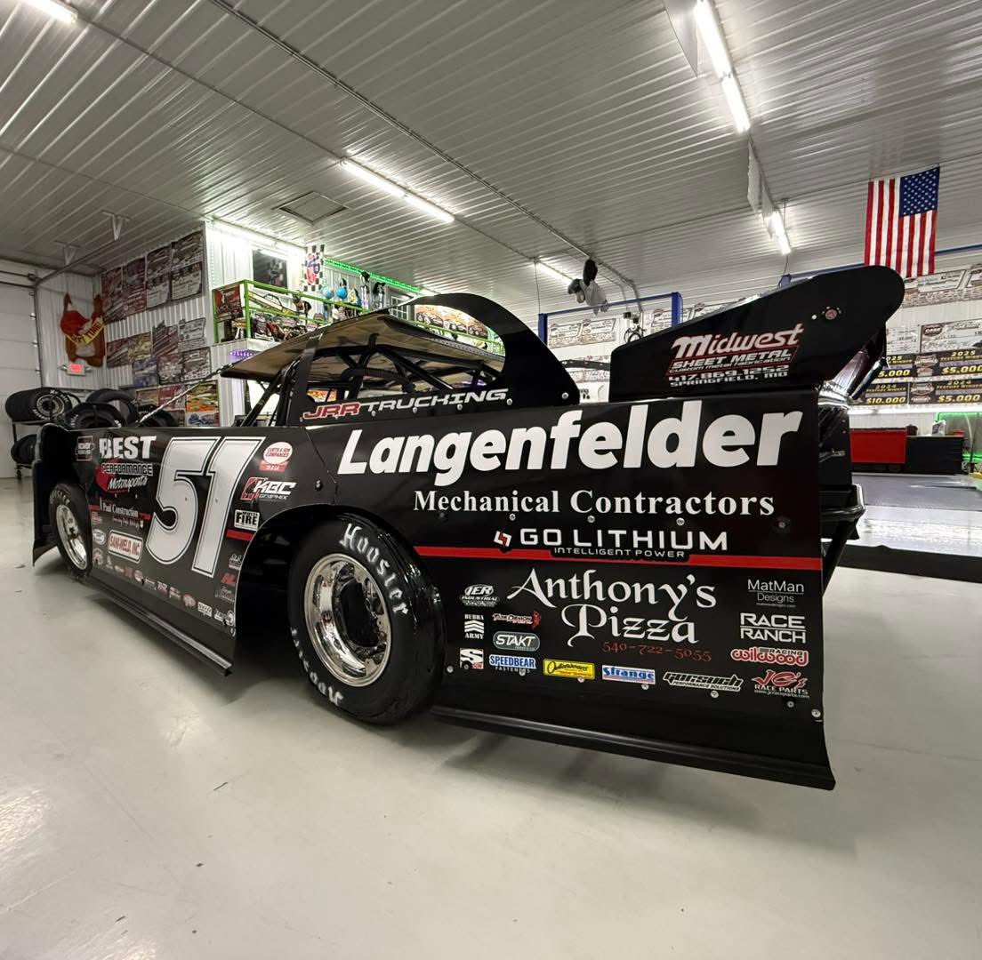 ByKyleMcFadden's tweet photo. Tyler Erb’s tribute wrap to none other than “Rowdy” — the late @KyleBusch 🥲 — for this week’s #DLMDream ✨ https://t.co/LK7Zujx1hr