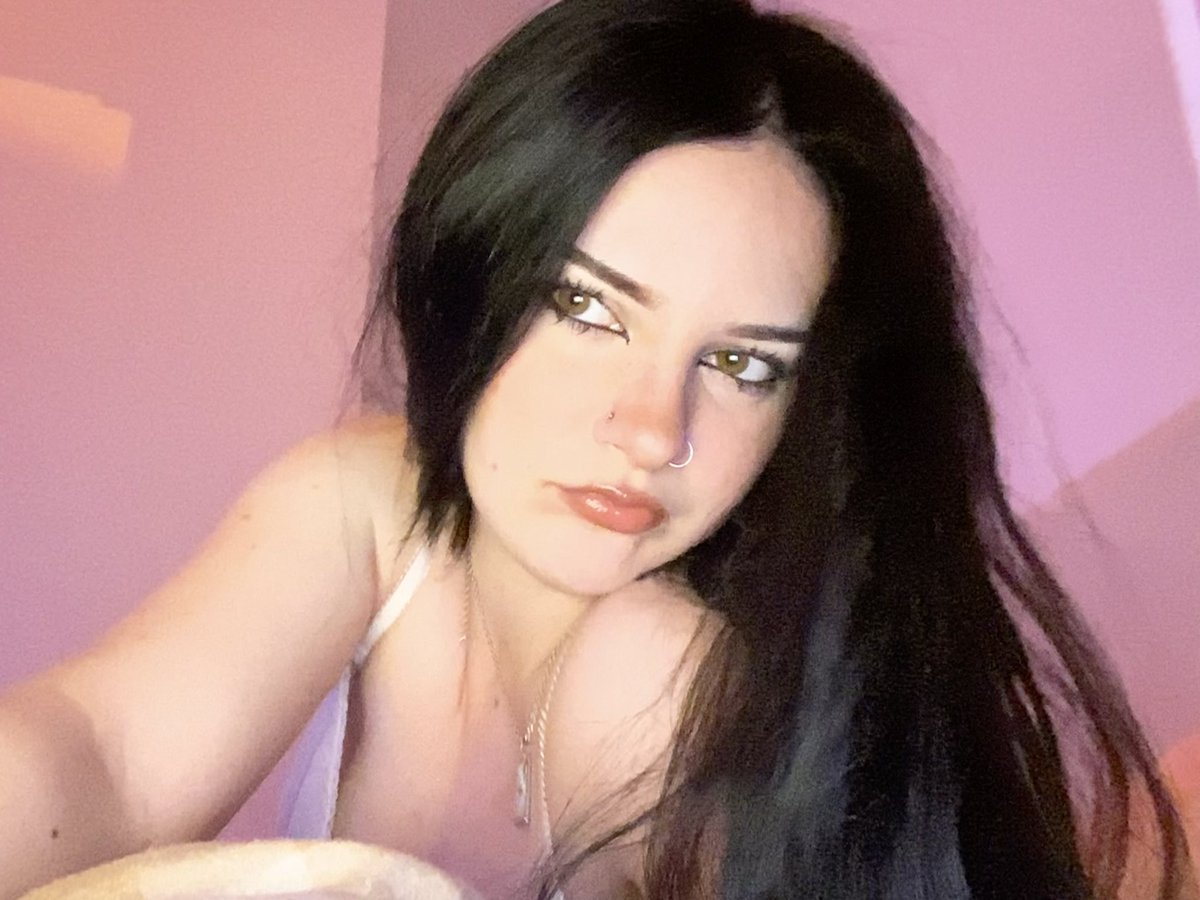 prettydiva333's tweet photo. spoons pigs dm me x

paypig findom https://t.co/lWDwydQjN8