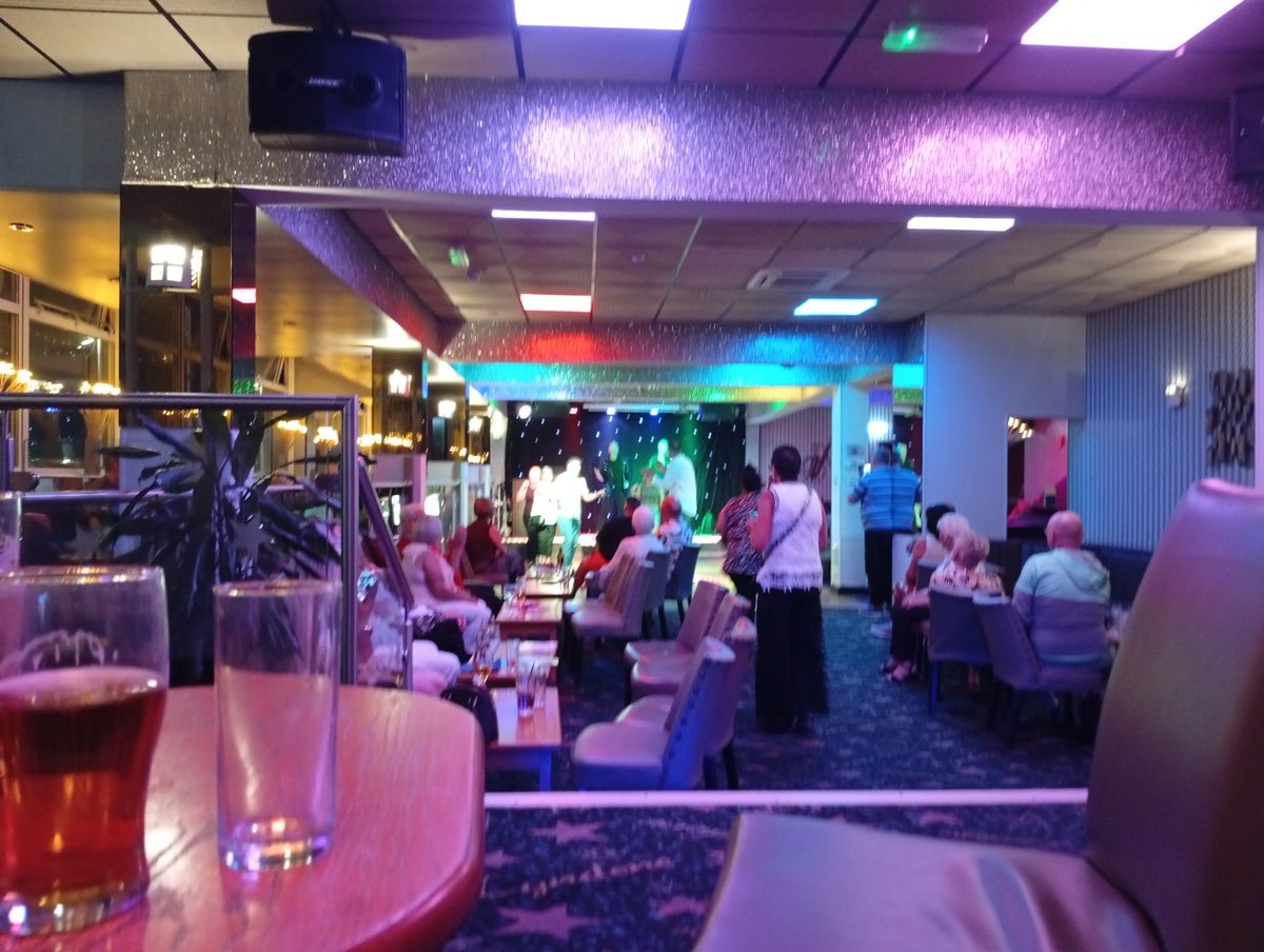 GONNAGROOVE's tweet photo. Stayed at the #Lyndene hotel in #Blackpool on the very sunny Spring bank holiday weekend. https://t.co/5YyD57JYpa